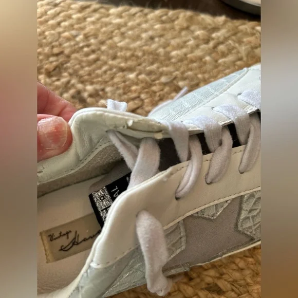 Vintage Havana White and Silver Sneakers with Classic Design light grey 11 - Picture 15 of 16